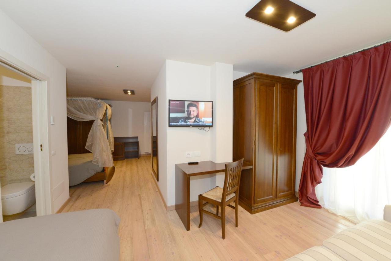 Hotel Sole Пассо-дель-Тонале Екстер'єр фото