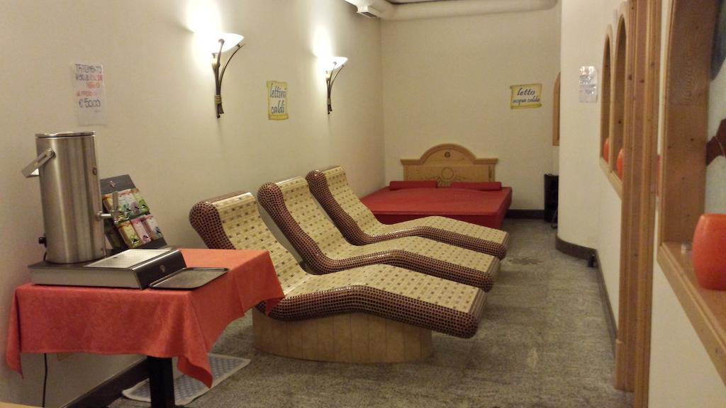 Hotel Sole Пассо-дель-Тонале Екстер'єр фото